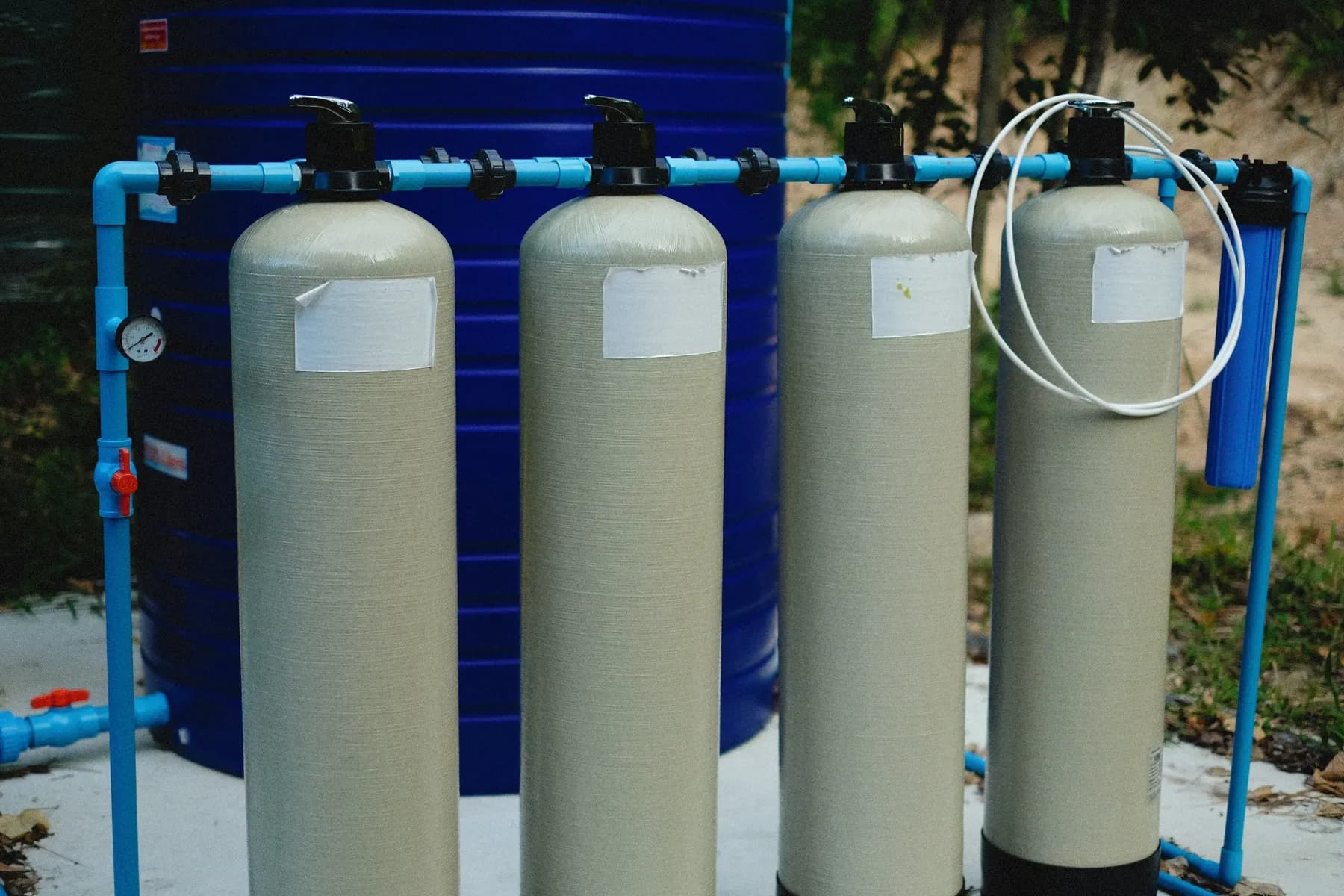 Bouteilles de résine d'une installation de traitement d'eau