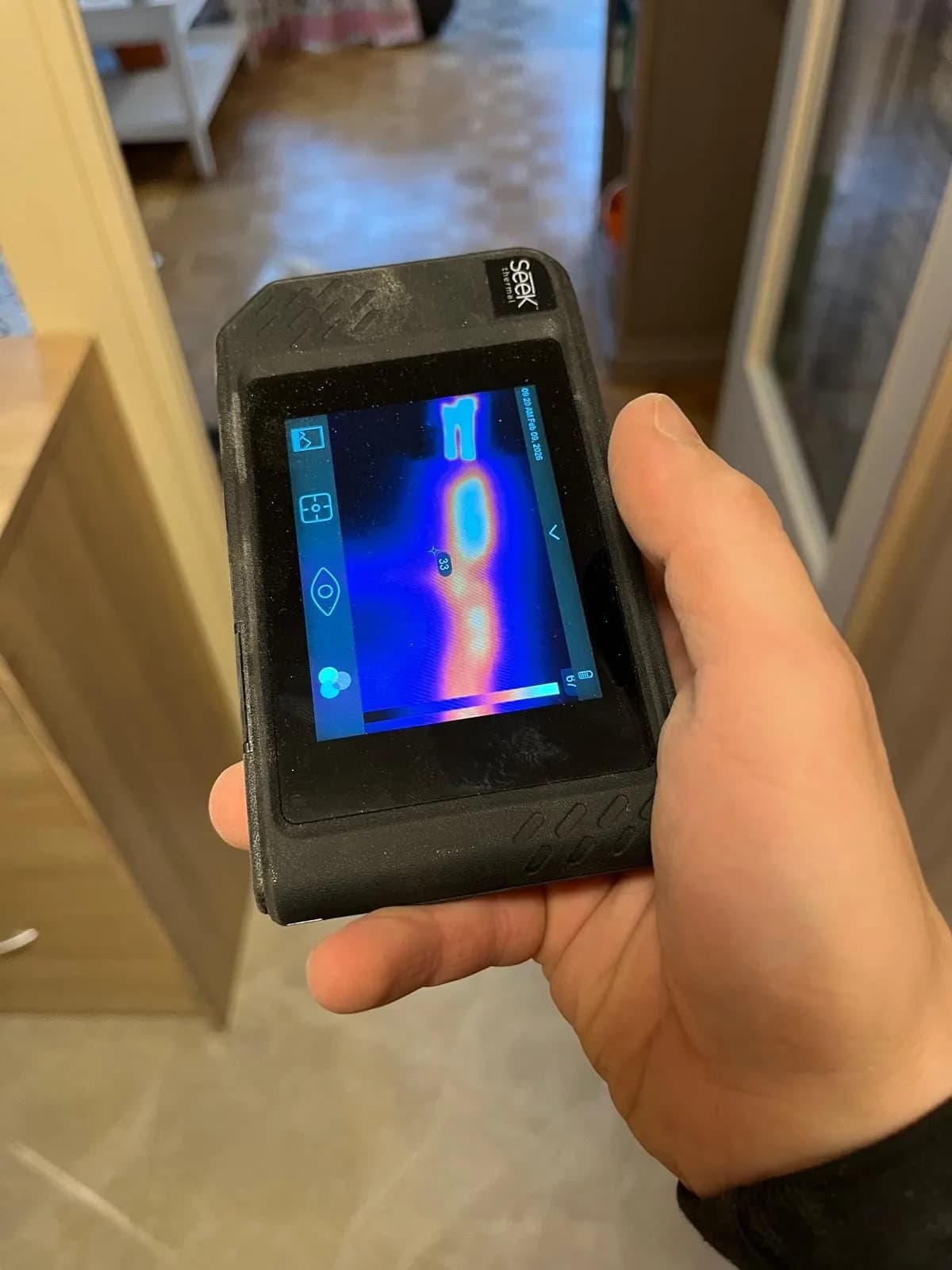 Caméra thermique utilisée pour localiser une fuite